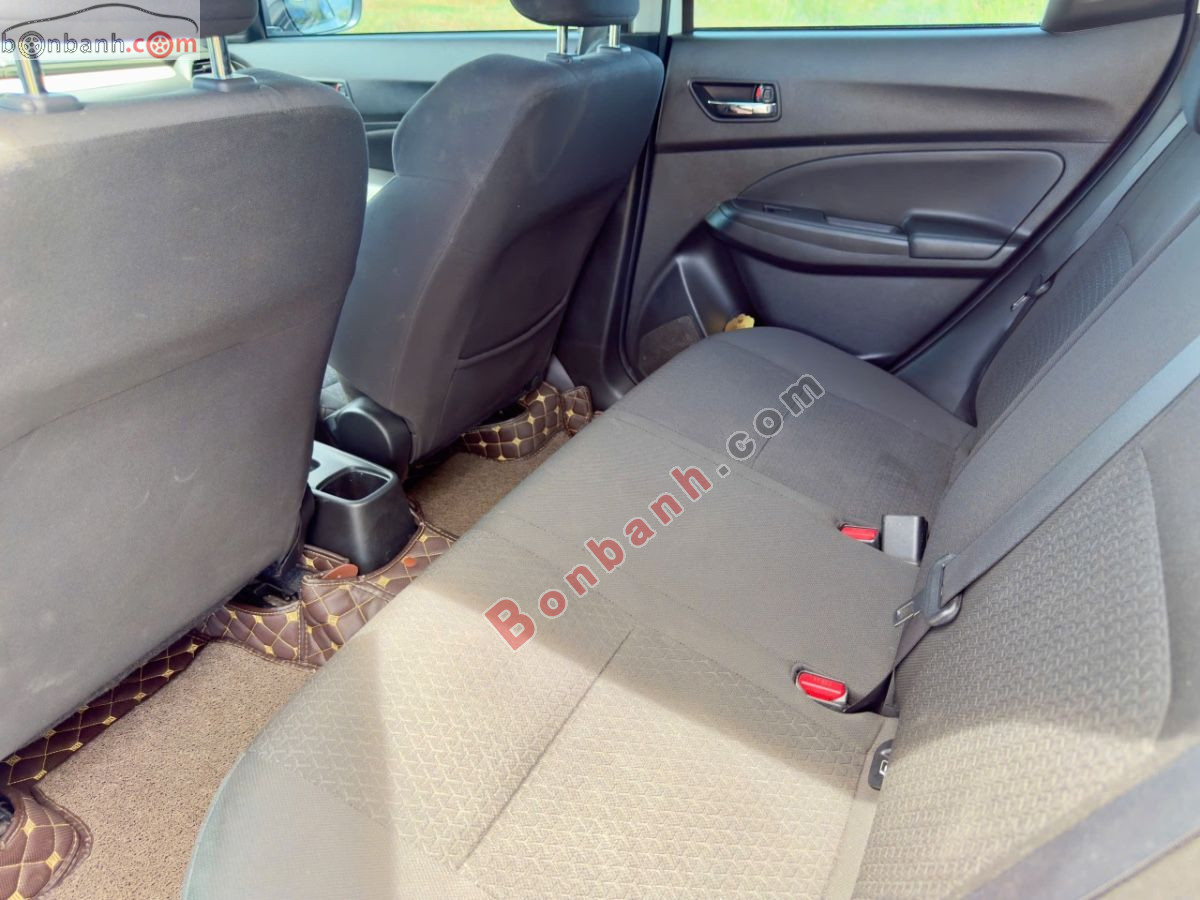 Bán ô tô Suzuki Swift GLX 1.2 AT - 2018 - xe cũ