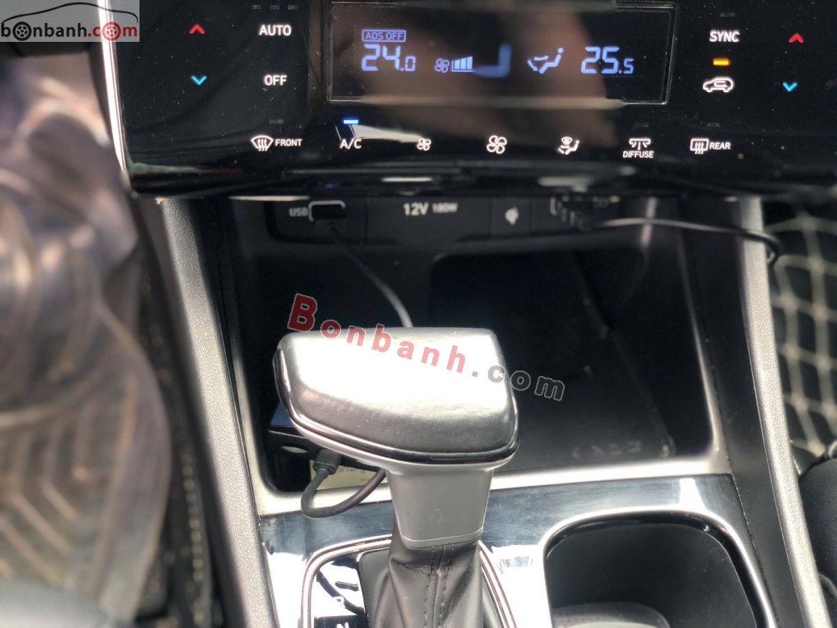 Bán ô tô Hyundai Tucson 2.0 AT Đặc biệt - 2024 - xe cũ