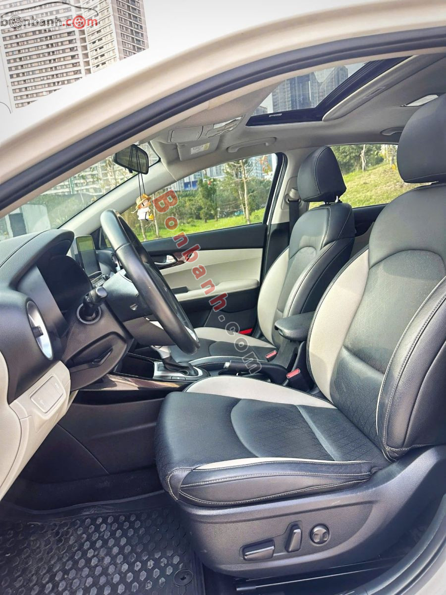 Bán ô tô Kia K3 Luxury 1.6 AT - 2022 - xe cũ