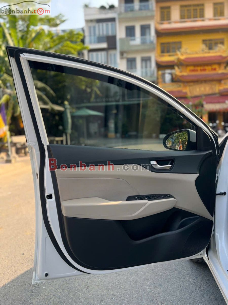 Bán ô tô Hyundai Accent 1.4 MT - 2022 - xe cũ