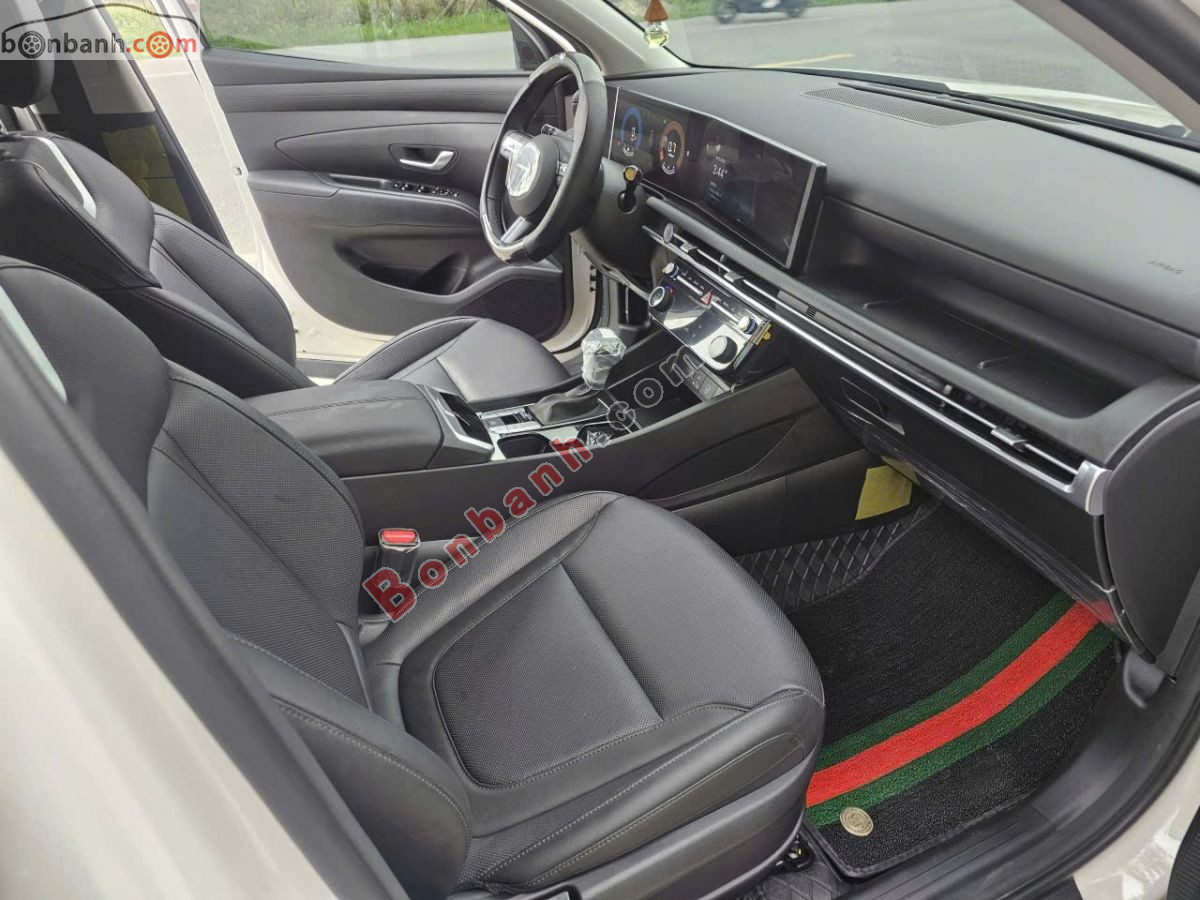 Bán ô tô Hyundai Tucson 2.0 AT Tiêu chuẩn - 2025 - xe cũ