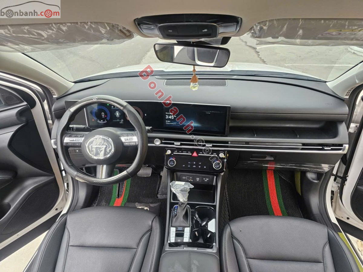 Bán ô tô Hyundai Tucson 2.0 AT Tiêu chuẩn - 2025 - xe cũ