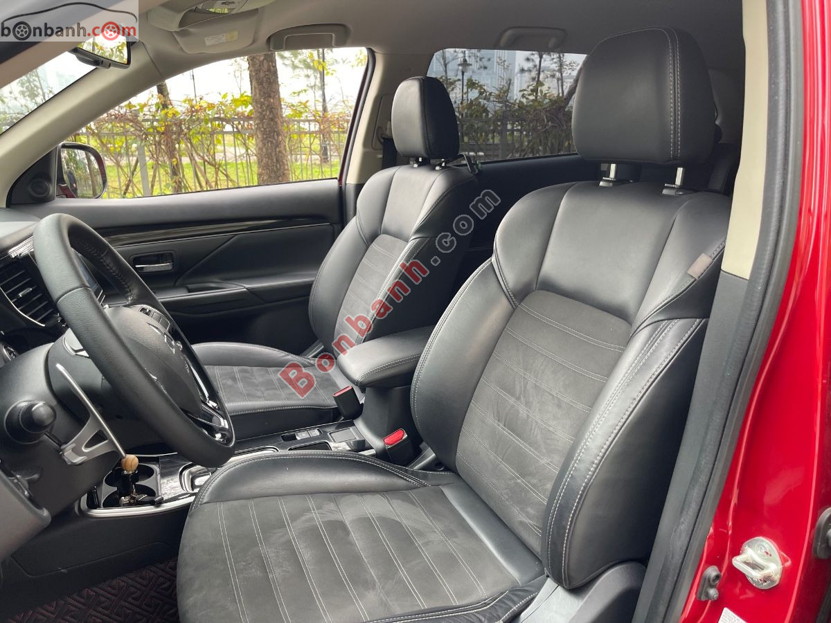 Bán ô tô Mitsubishi Outlander 2.0 CVT - 2022 - xe cũ