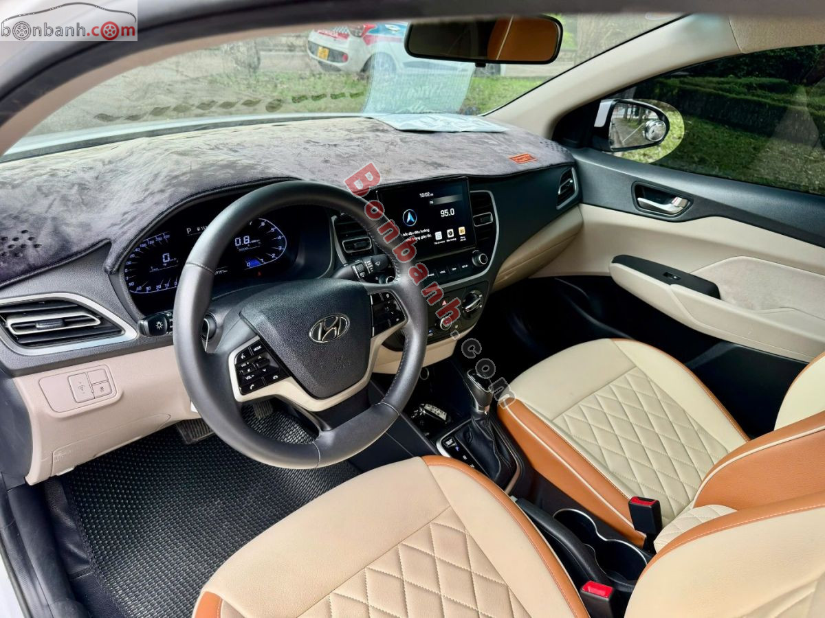 Bán ô tô Hyundai Accent 1.4 AT - 2021 - xe cũ