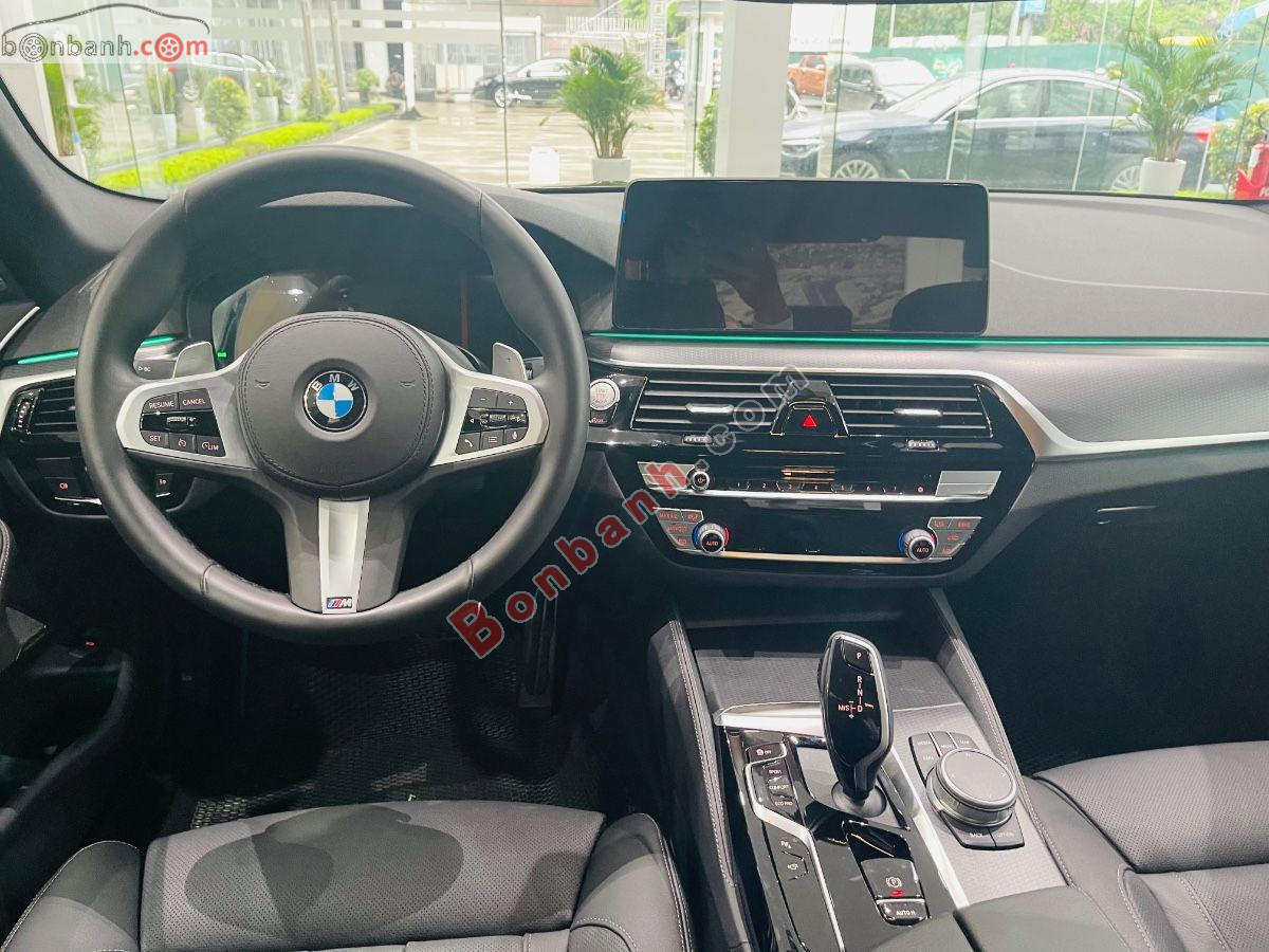 Bán ô tô BMW 5 Series 530i M Sport - 2022 - xe mới
