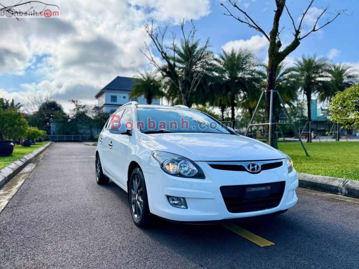 Bán ô tô Hyundai i30 CW 1.6 AT - 2011 - xe cũ