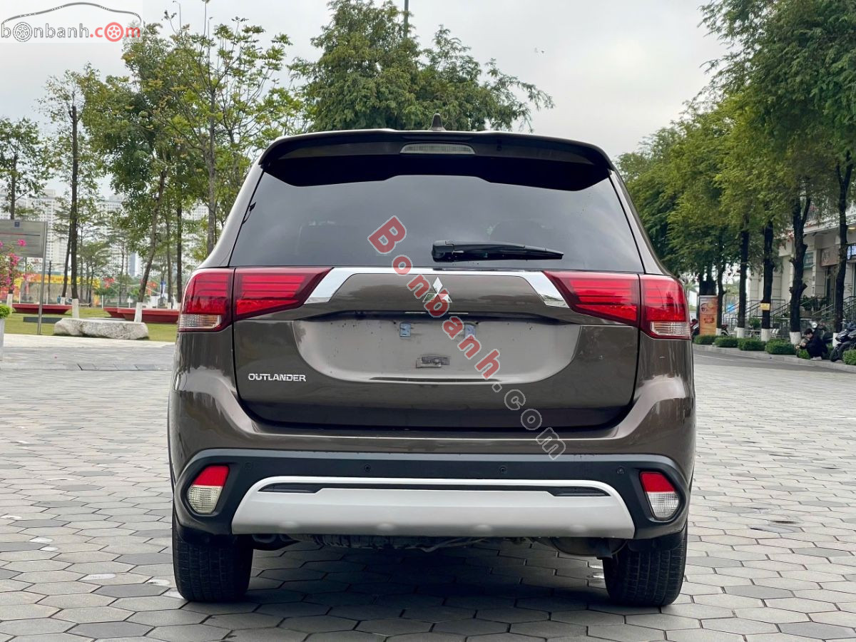 Bán ô tô Mitsubishi Outlander 2.0 CVT - 2020 - xe cũ