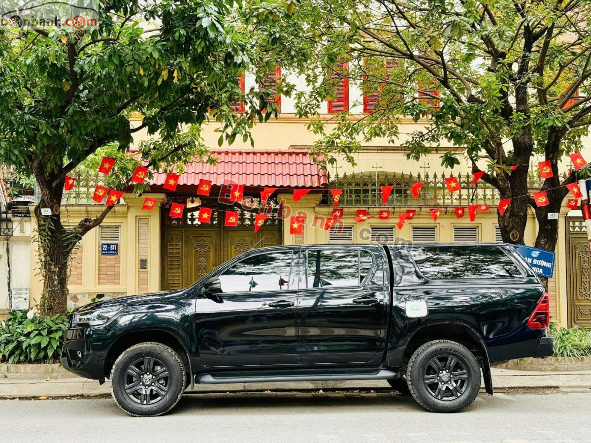 Bán ô tô Toyota Hilux 2.4L 4x2 AT - 2024 - xe cũ