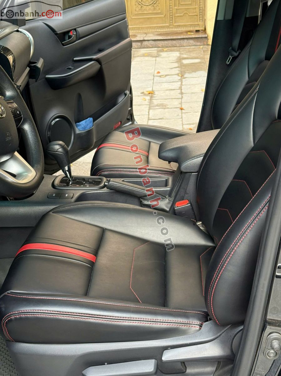 Bán ô tô Toyota Hilux 2.4L 4x2 AT - 2024 - xe cũ