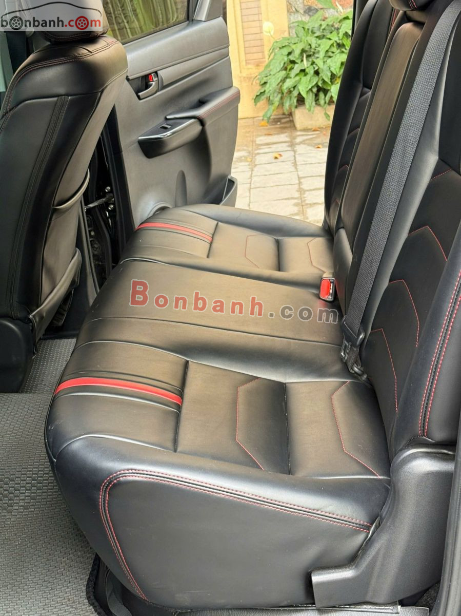 Bán ô tô Toyota Hilux 2.4L 4x2 AT - 2024 - xe cũ