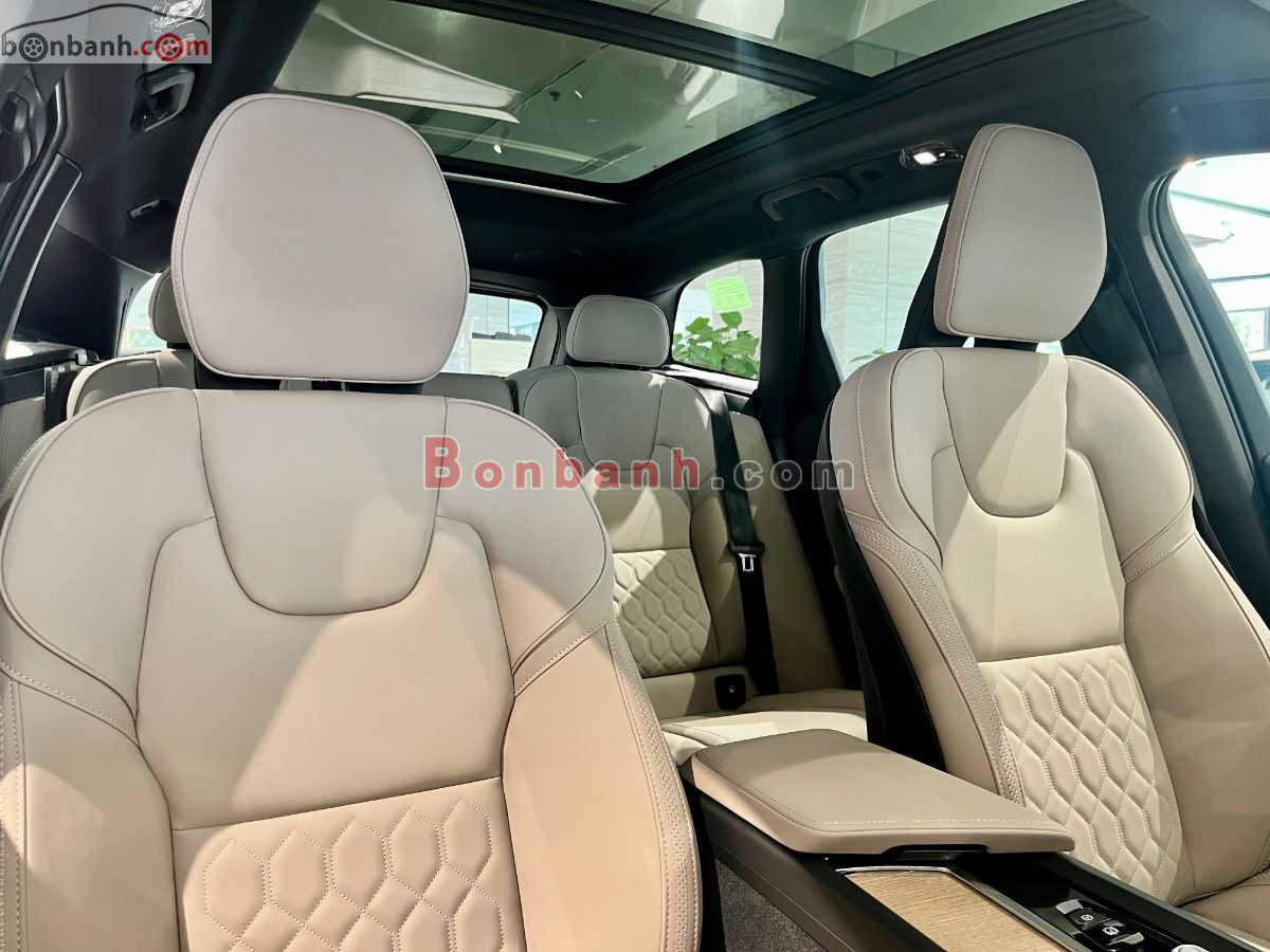 Bán ô tô Volvo XC60 Ultra B5 AWD - 2025 - xe mới