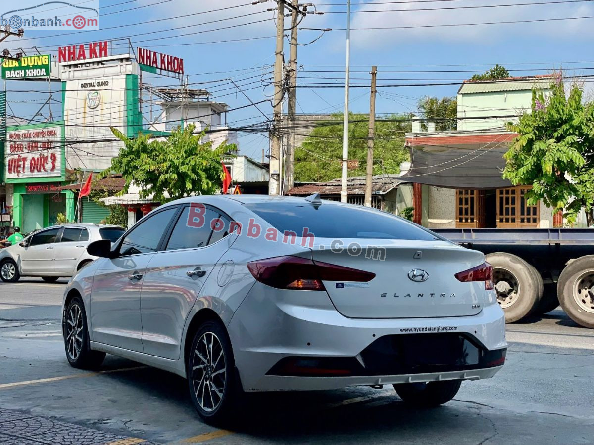 Bán ô tô Hyundai Elantra 2.0 AT - 2022 - xe cũ