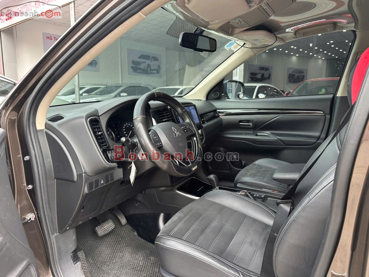 Bán ô tô Mitsubishi Outlander 2.0 CVT - 2023 - xe cũ