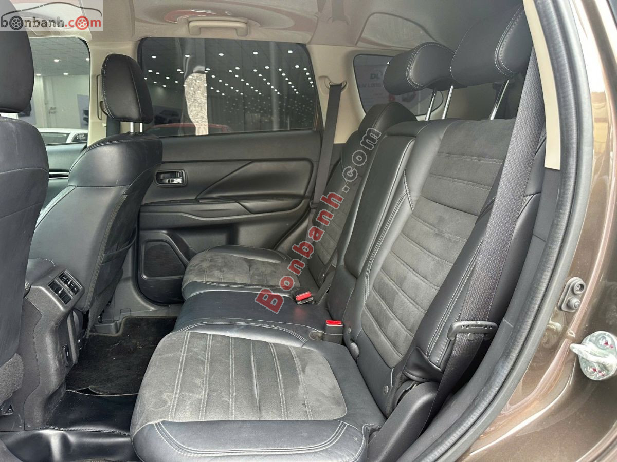 Bán ô tô Mitsubishi Outlander 2.0 CVT - 2023 - xe cũ