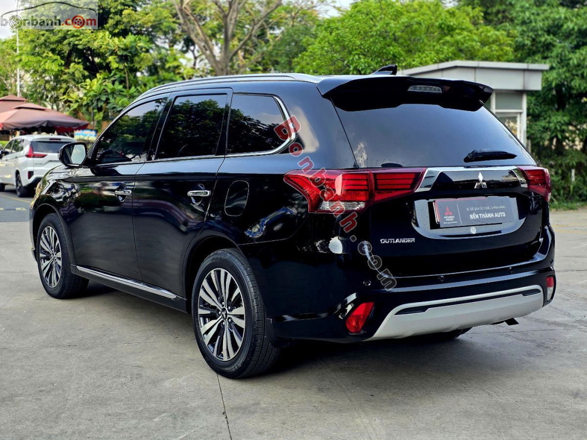 Bán ô tô Mitsubishi Outlander Premium 2.0 CVT - 2022 - xe cũ