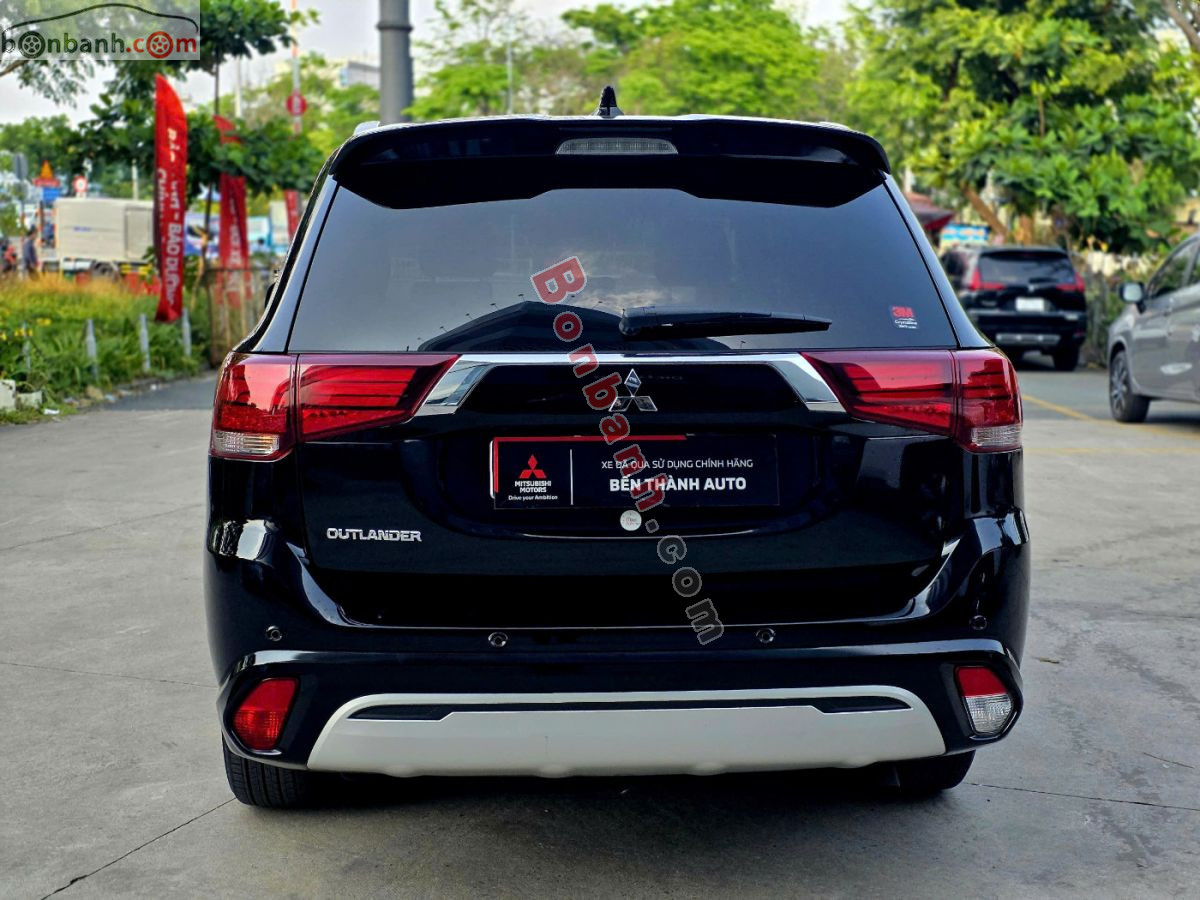 Bán ô tô Mitsubishi Outlander Premium 2.0 CVT - 2022 - xe cũ