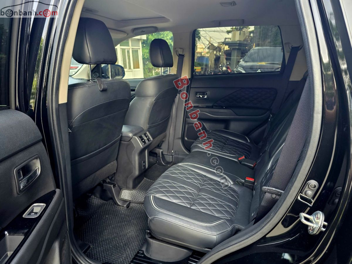 Bán ô tô Mitsubishi Outlander Premium 2.0 CVT - 2022 - xe cũ