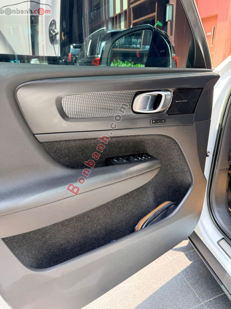 Bán ô tô Volvo XC40 Ultimate B5 AWD - 2022 - xe cũ