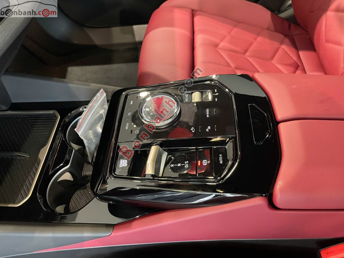 Bán ô tô BMW 5 Series 520i Premium - 2026 - xe mới