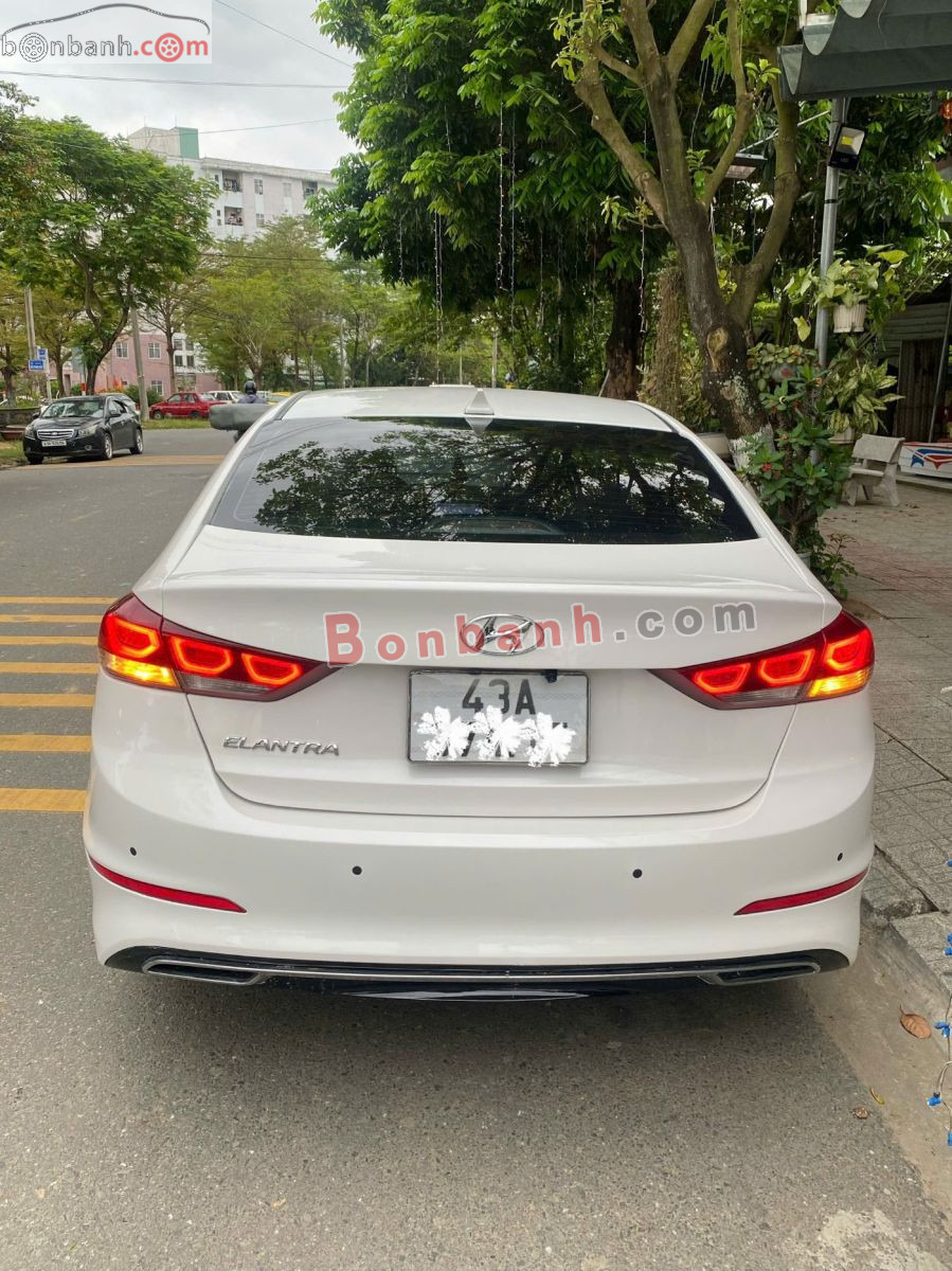 Bán ô tô Hyundai Elantra 1.6 AT - 2018 - xe cũ