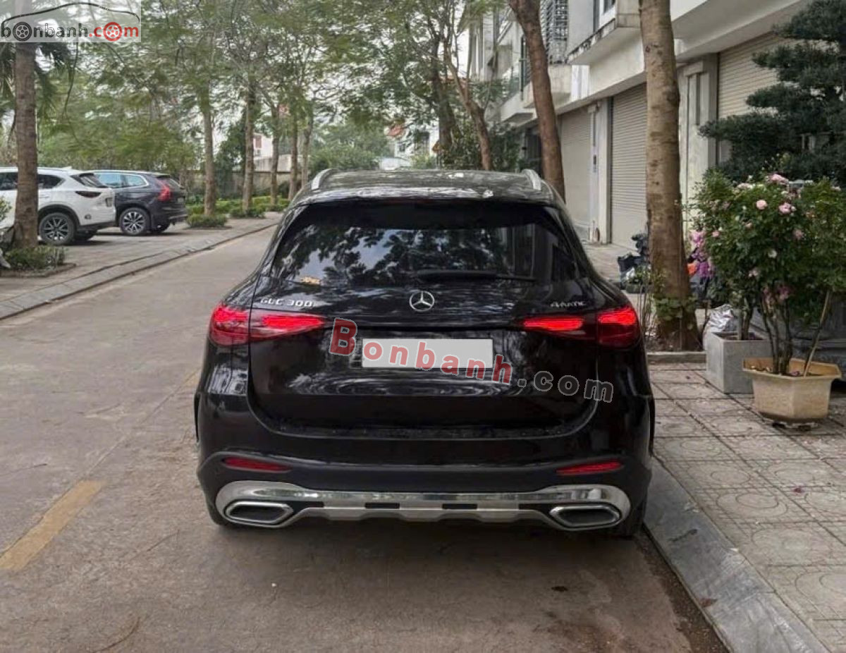 Bán ô tô Mercedes Benz GLC 300 4Matic - 2023 - xe cũ