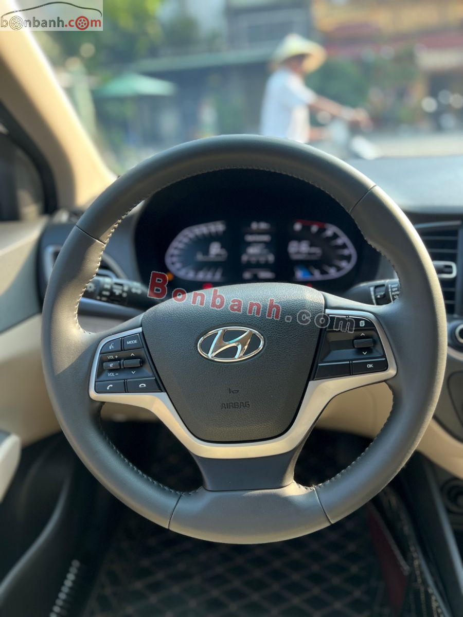 Bán ô tô Hyundai Accent 1.4 MT - 2022 - xe cũ