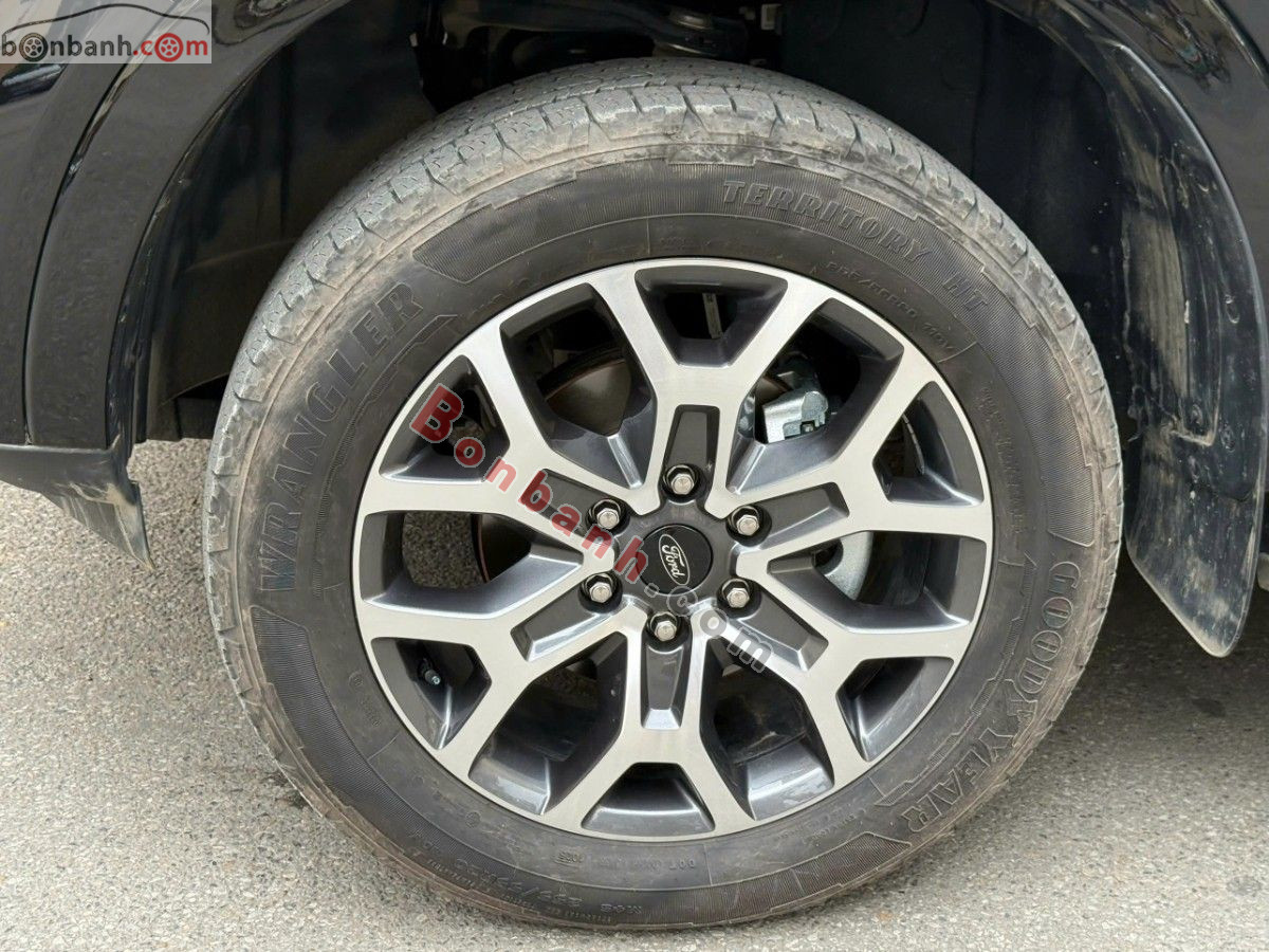 Bán ô tô Ford Everest Titanium Plus 2.0L 4x4 AT - 2025 - xe cũ