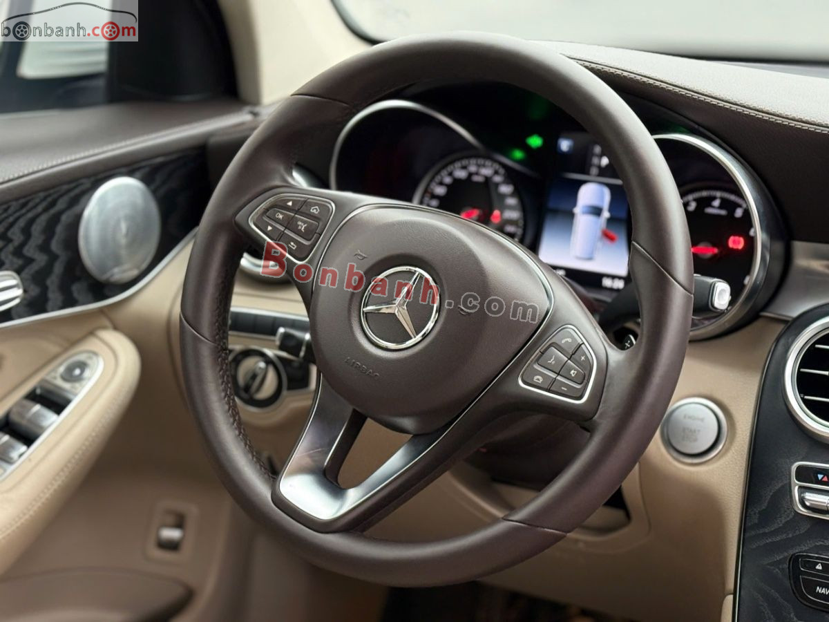 Bán ô tô Mercedes Benz GLC 300 4Matic - 2018 - xe cũ