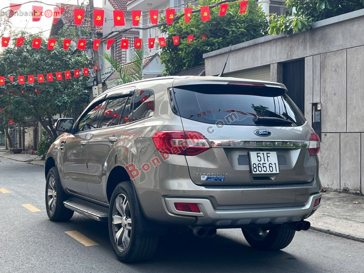 Bán ô tô Ford Everest Titanium 2.2L 4x2 AT - 2017 - xe cũ