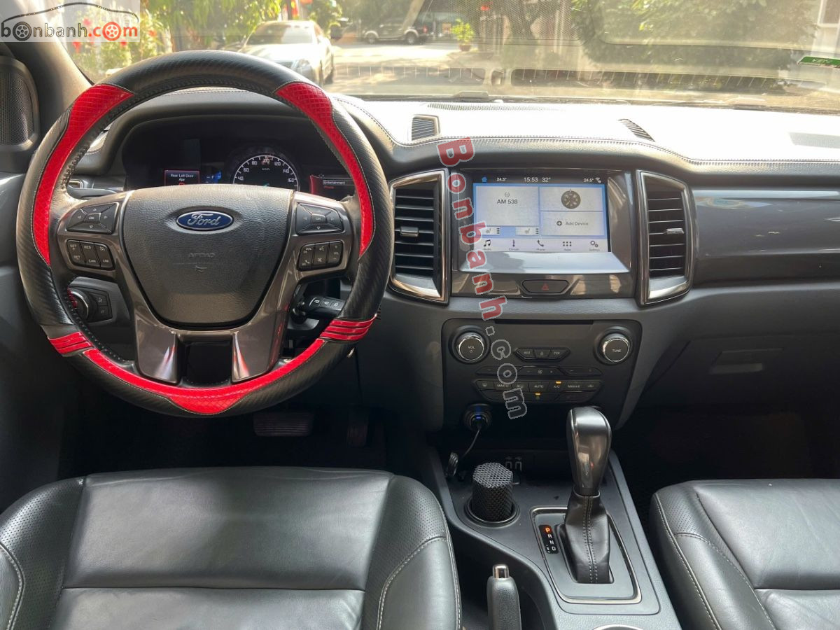 Bán ô tô Ford Everest Titanium 2.2L 4x2 AT - 2017 - xe cũ