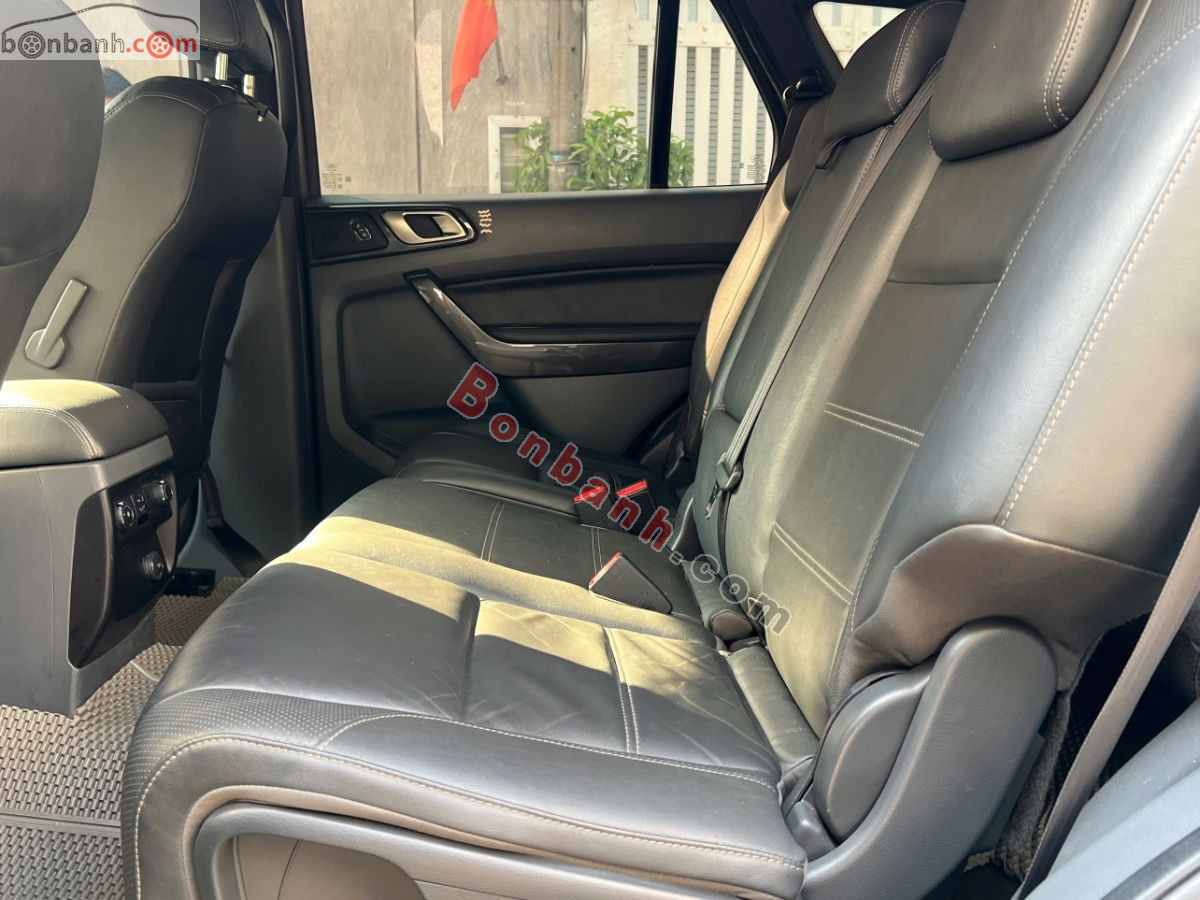 Bán ô tô Ford Everest Titanium 2.2L 4x2 AT - 2017 - xe cũ