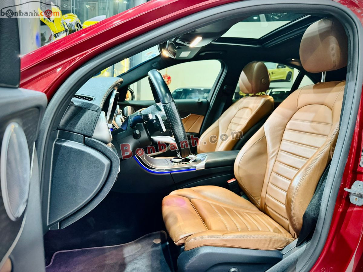 Bán ô tô Mercedes Benz C class C300 AMG - 2019 - xe cũ