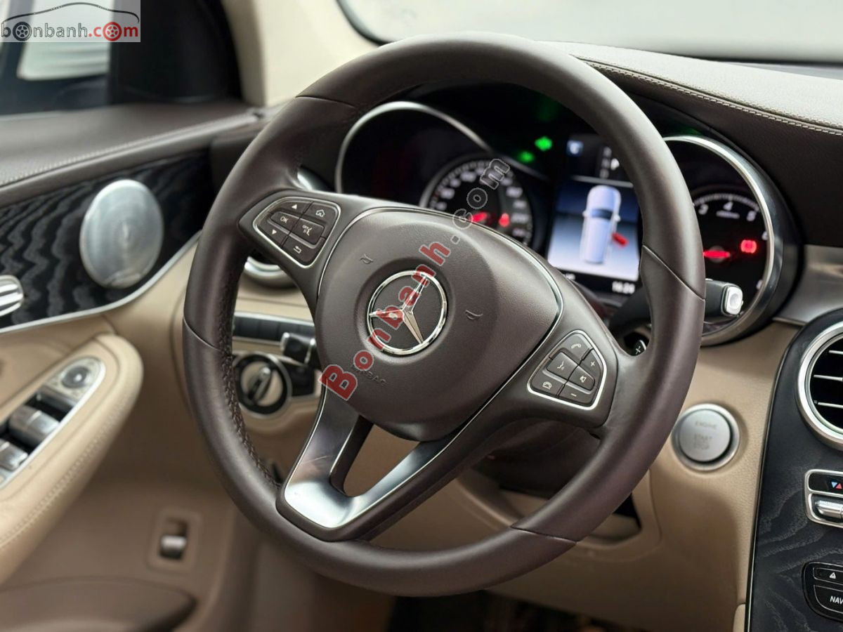 Bán ô tô Mercedes Benz GLC 300 4Matic - 2018 - xe cũ