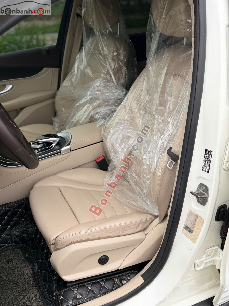 Bán ô tô Mercedes Benz GLC 300 4Matic - 2018 - xe cũ