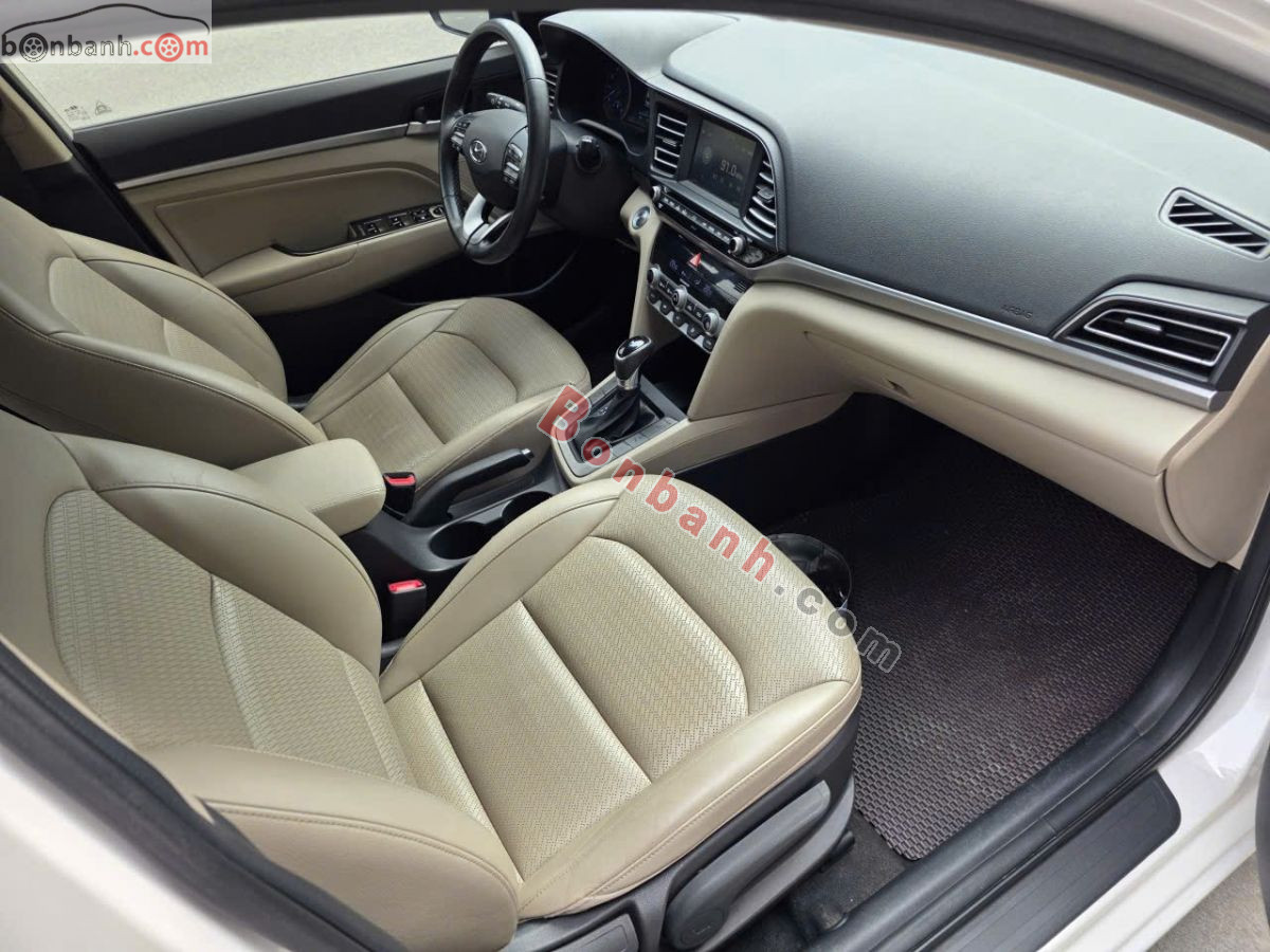 Bán ô tô Hyundai Elantra 2.0 AT - 2020 - xe cũ