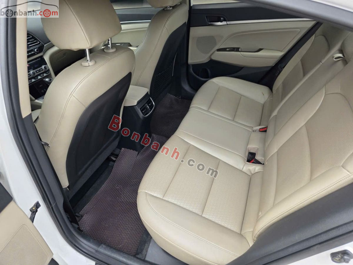 Bán ô tô Hyundai Elantra 2.0 AT - 2020 - xe cũ