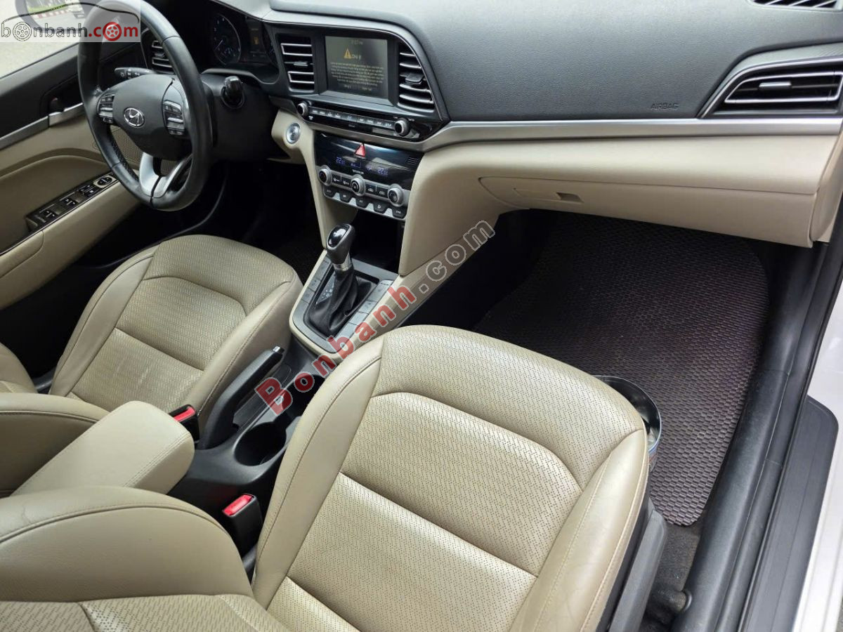 Bán ô tô Hyundai Elantra 2.0 AT - 2020 - xe cũ
