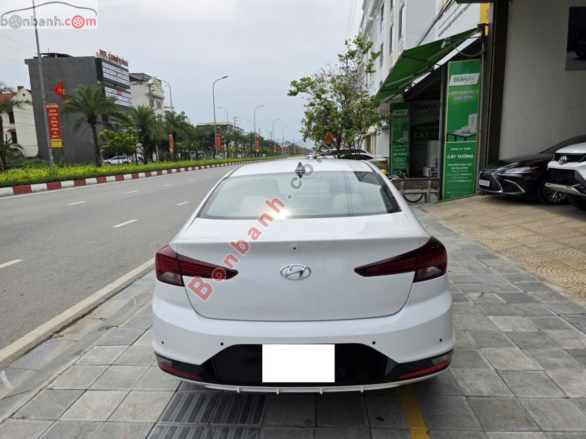 Bán ô tô Hyundai Elantra 2.0 AT - 2020 - xe cũ