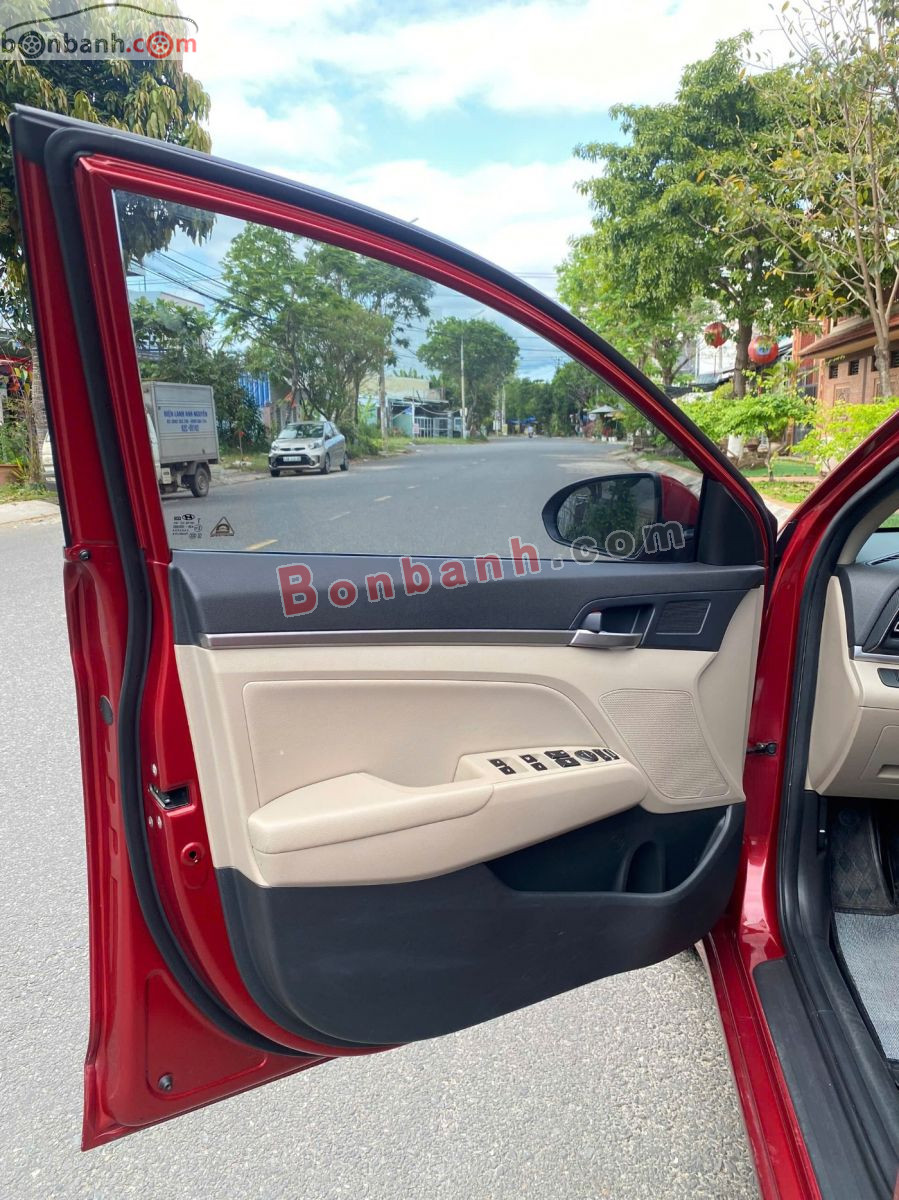 Bán ô tô Hyundai Elantra 2.0 AT - 2020 - xe cũ