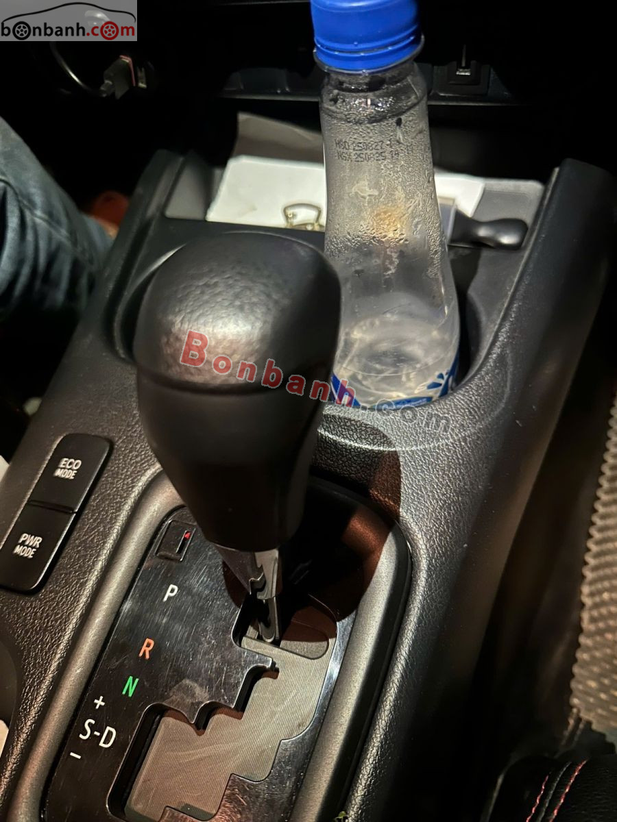 Bán ô tô Toyota Hilux 2.4E 4x2 AT - 2020 - xe cũ