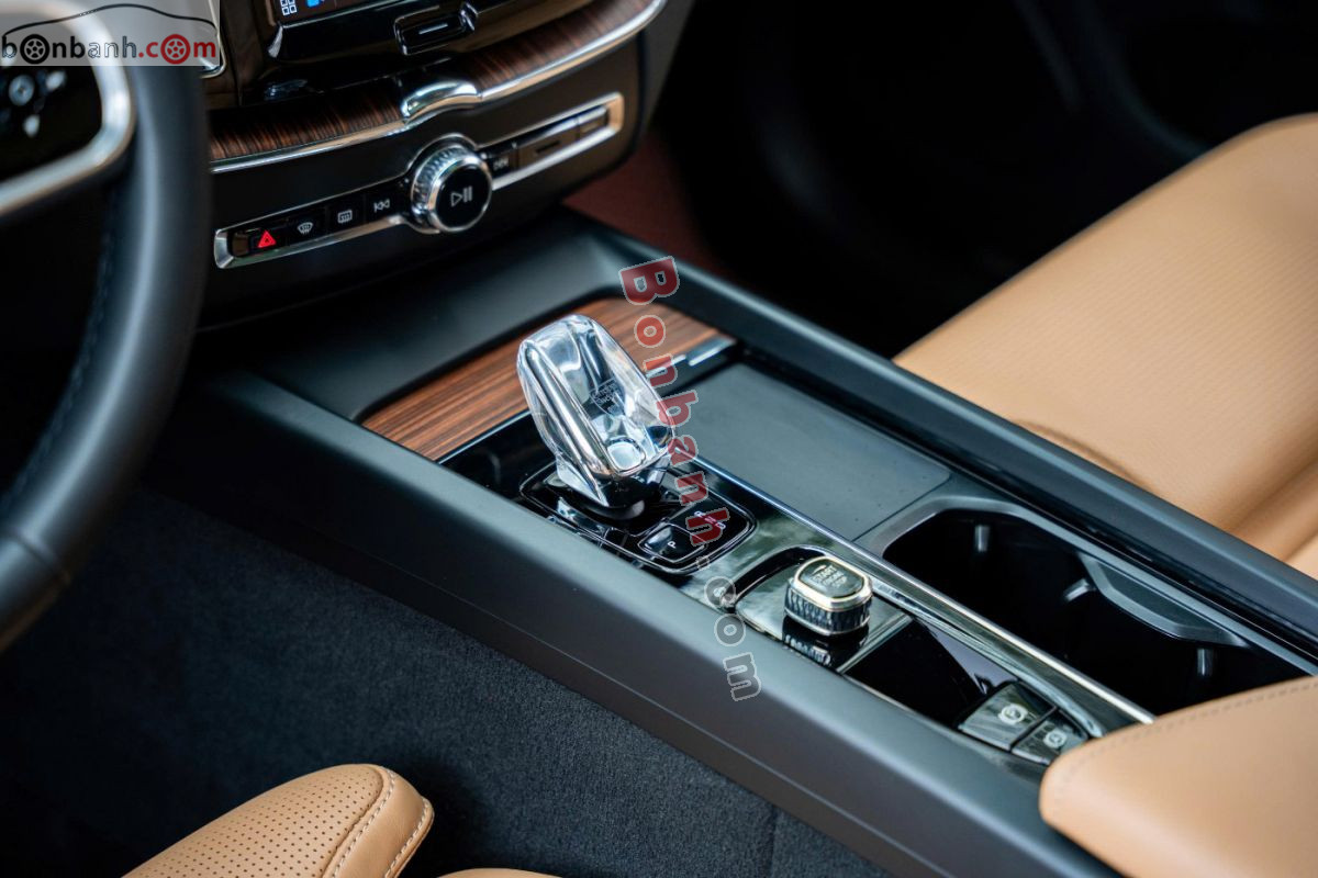 Bán ô tô Volvo XC60 Ultimate Bright B6 AWD - 2023 - xe cũ