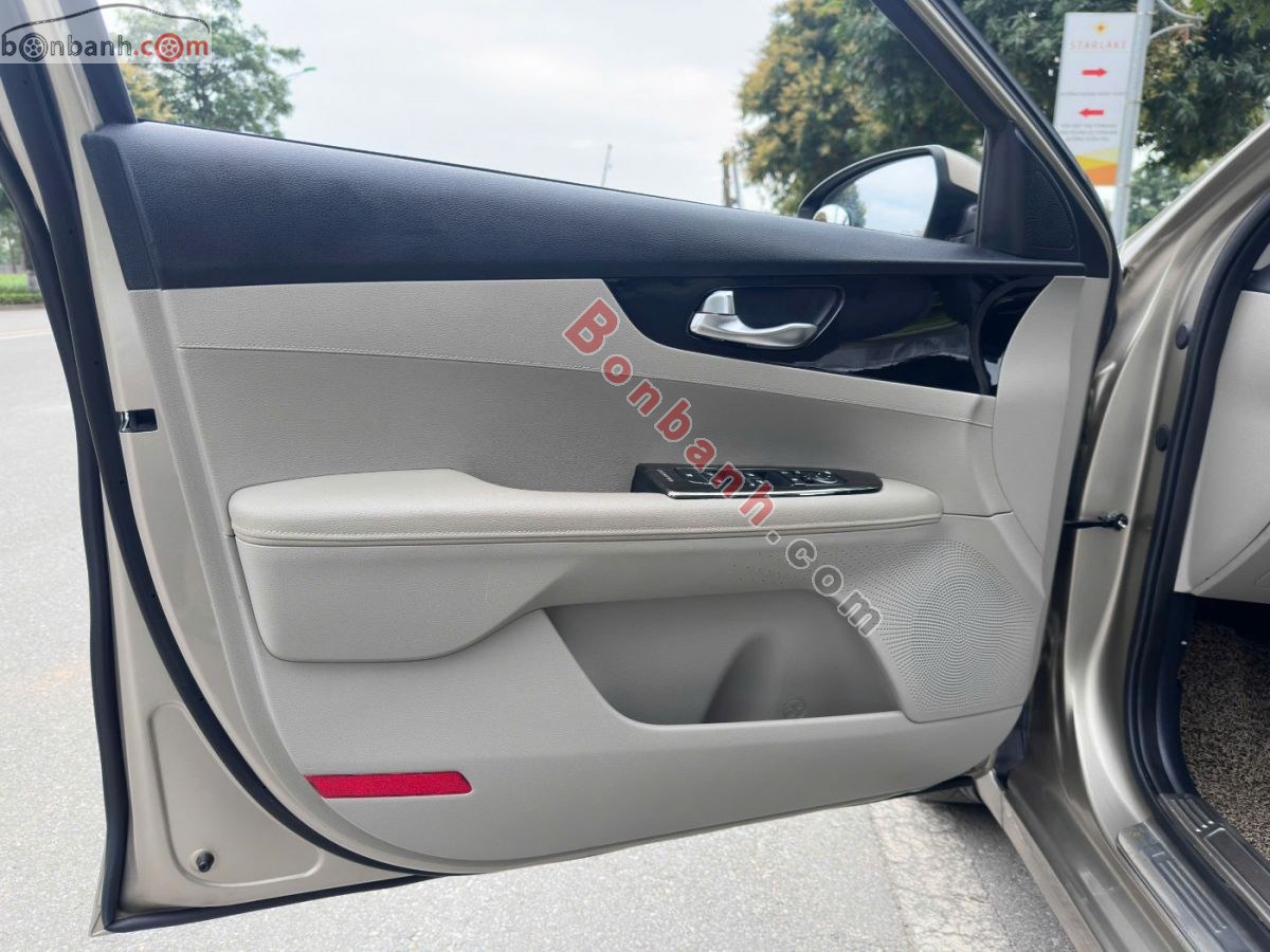 Bán ô tô Kia Cerato 1.6 AT Luxury - 2019 - xe cũ