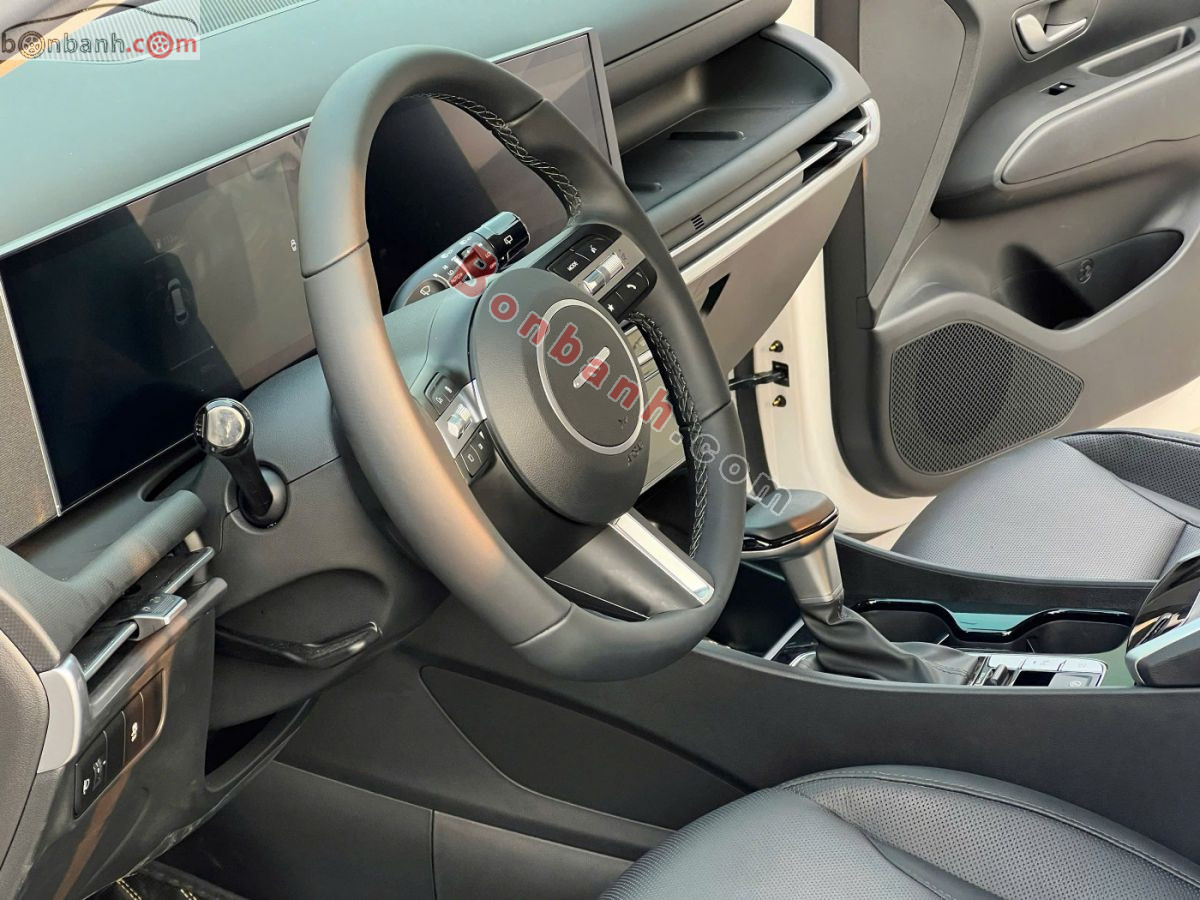 Bán ô tô Hyundai Tucson 2.0 AT Tiêu chuẩn - 2025 - xe cũ