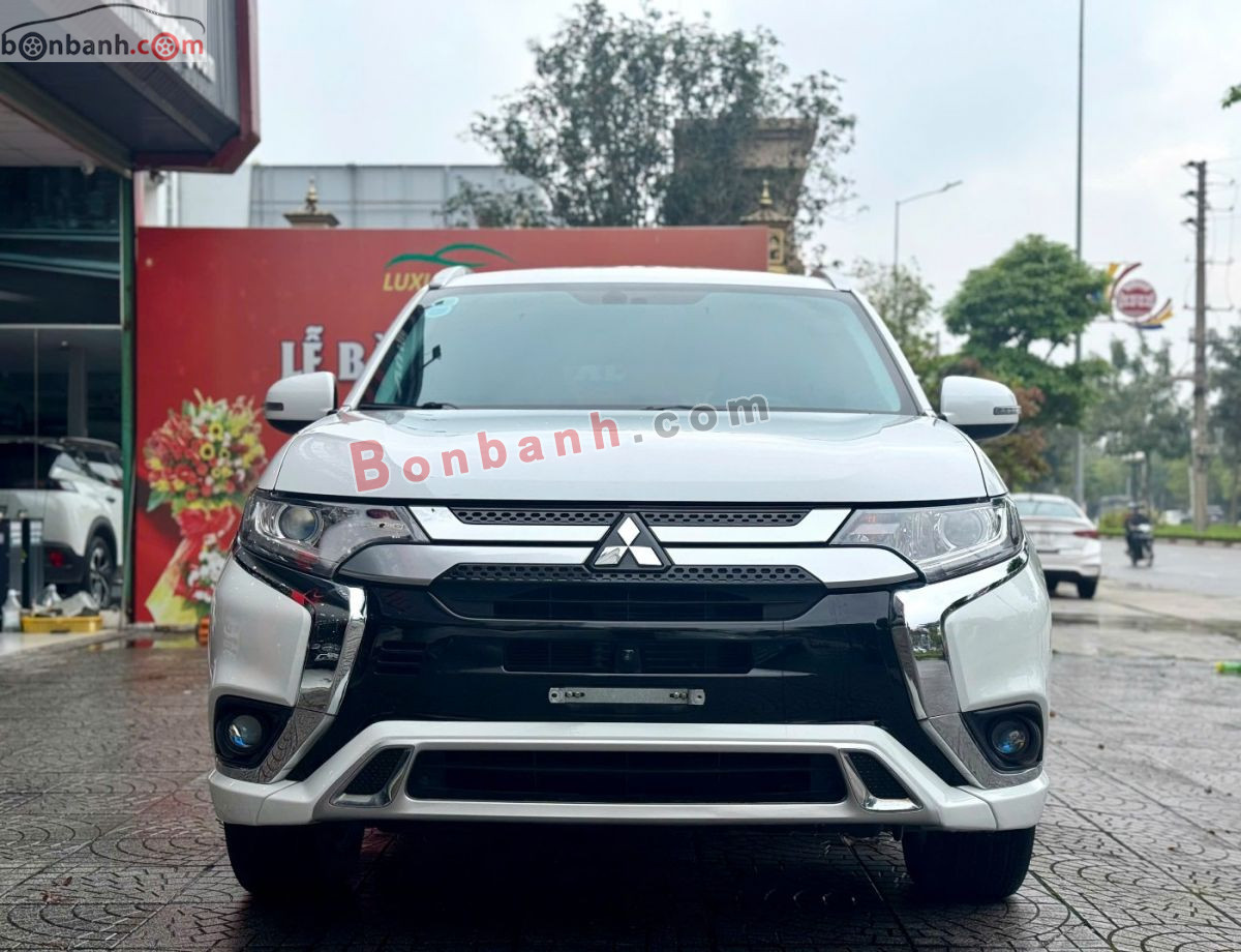 Bán ô tô Mitsubishi Outlander 2.0 CVT - 2022 - xe cũ