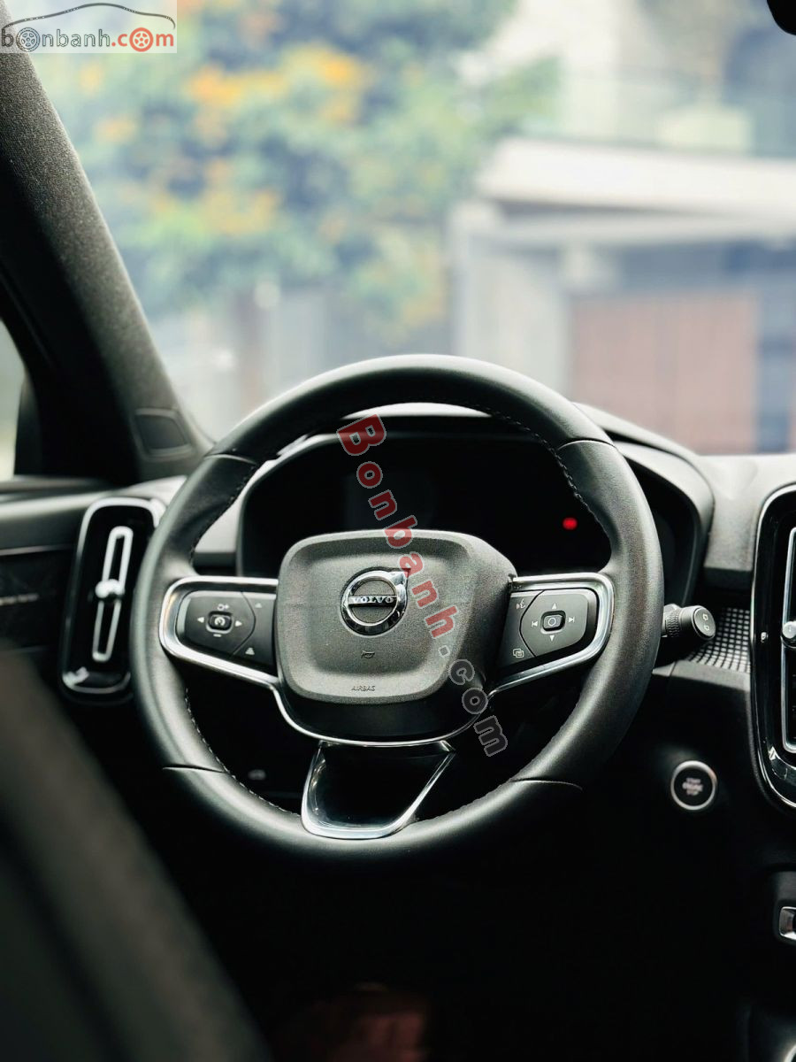 Bán ô tô Volvo XC40 Ultimate B5 AWD - 2023 - xe cũ