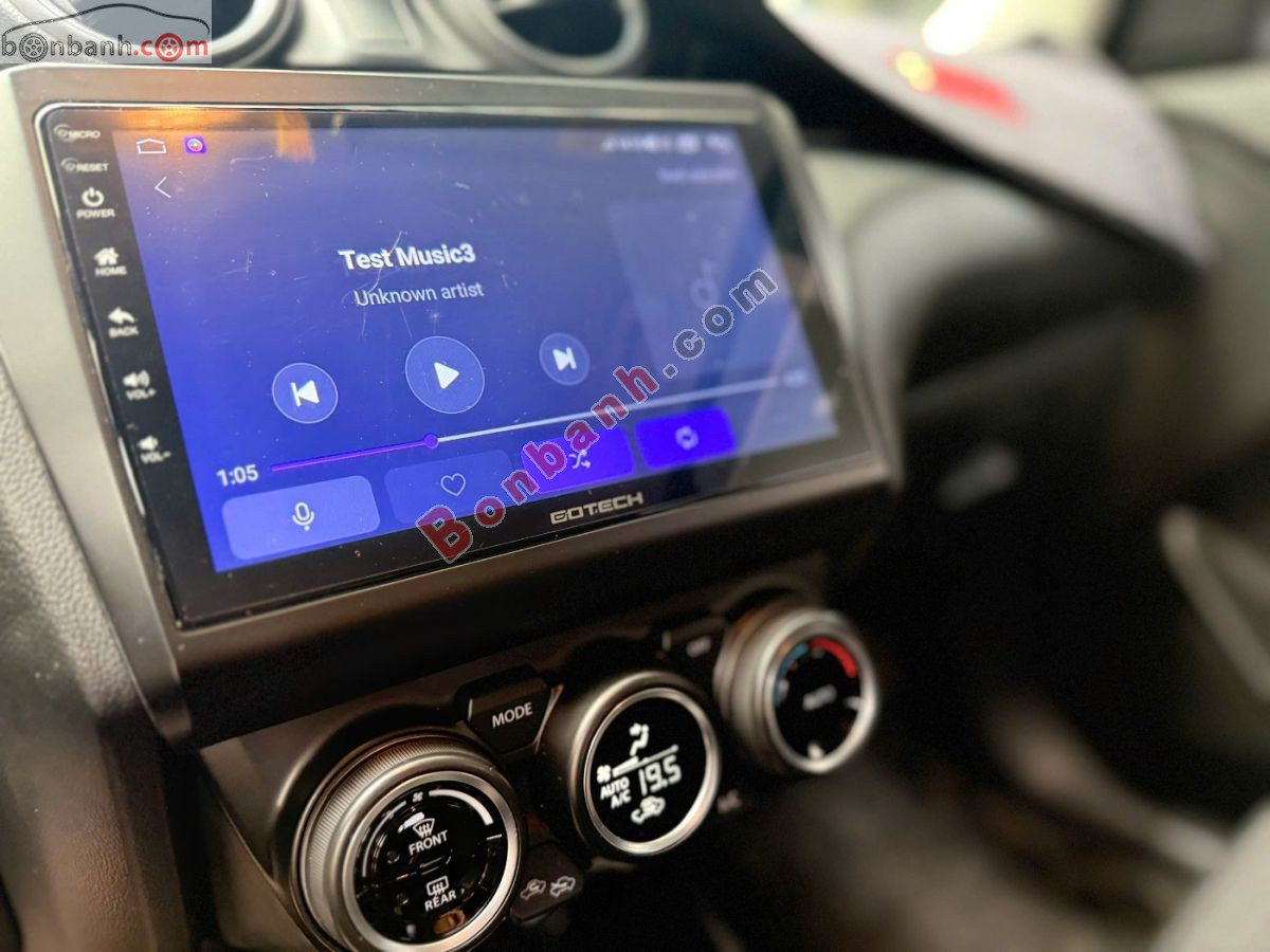 Bán ô tô Suzuki Swift GLX 1.2 AT - 2021 - xe cũ