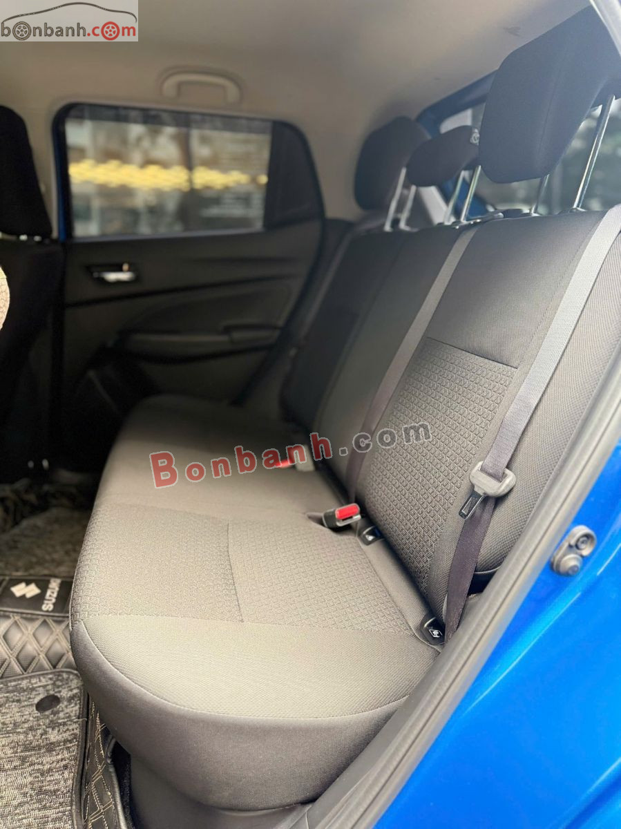 Bán ô tô Suzuki Swift GLX 1.2 AT - 2021 - xe cũ
