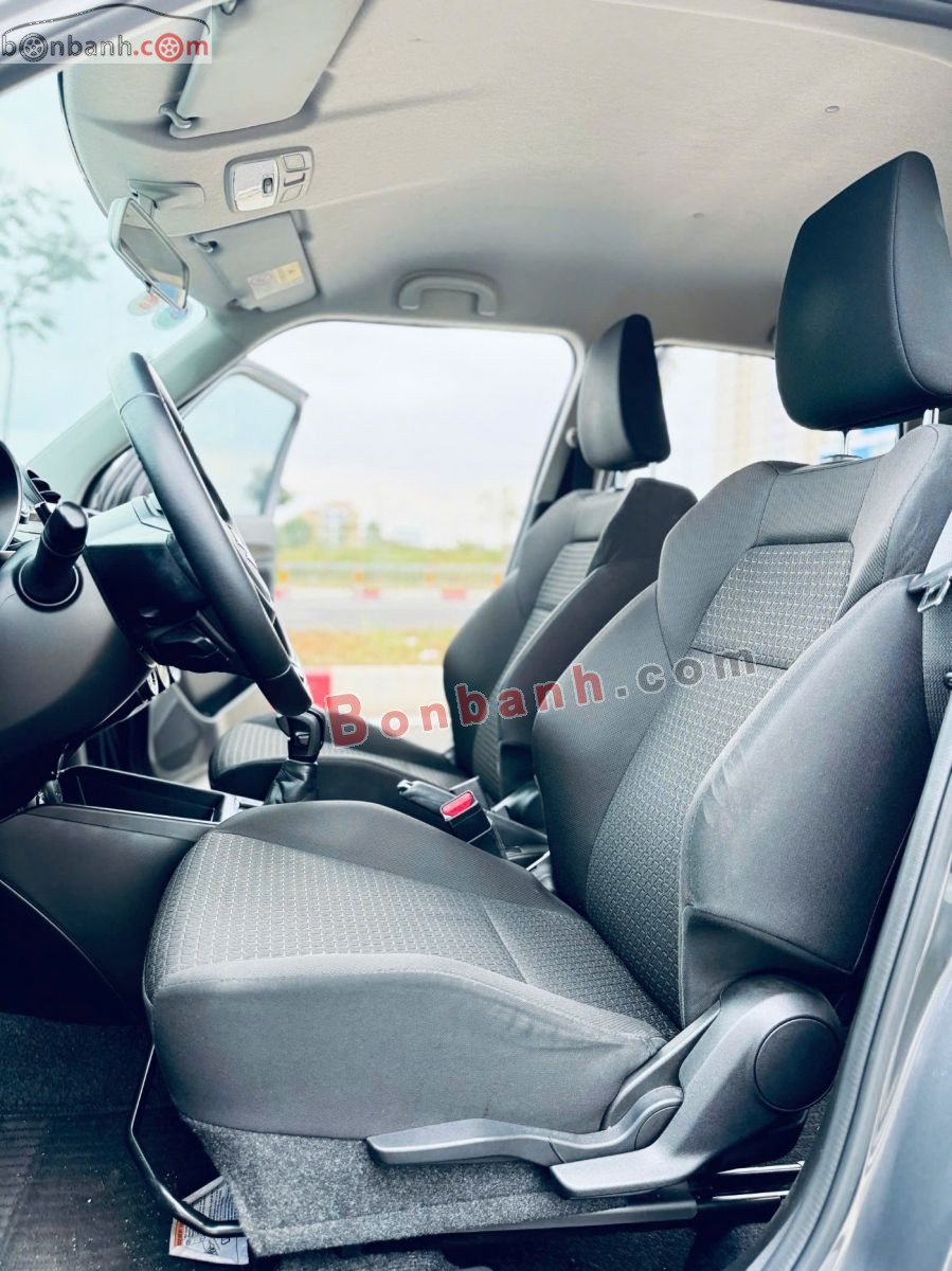 Bán ô tô Suzuki Swift GLX 1.2 AT - 2021 - xe cũ