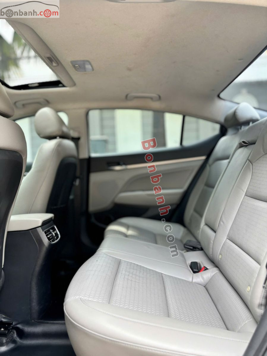 Bán ô tô Hyundai Elantra 2.0 AT - 2016 - xe cũ