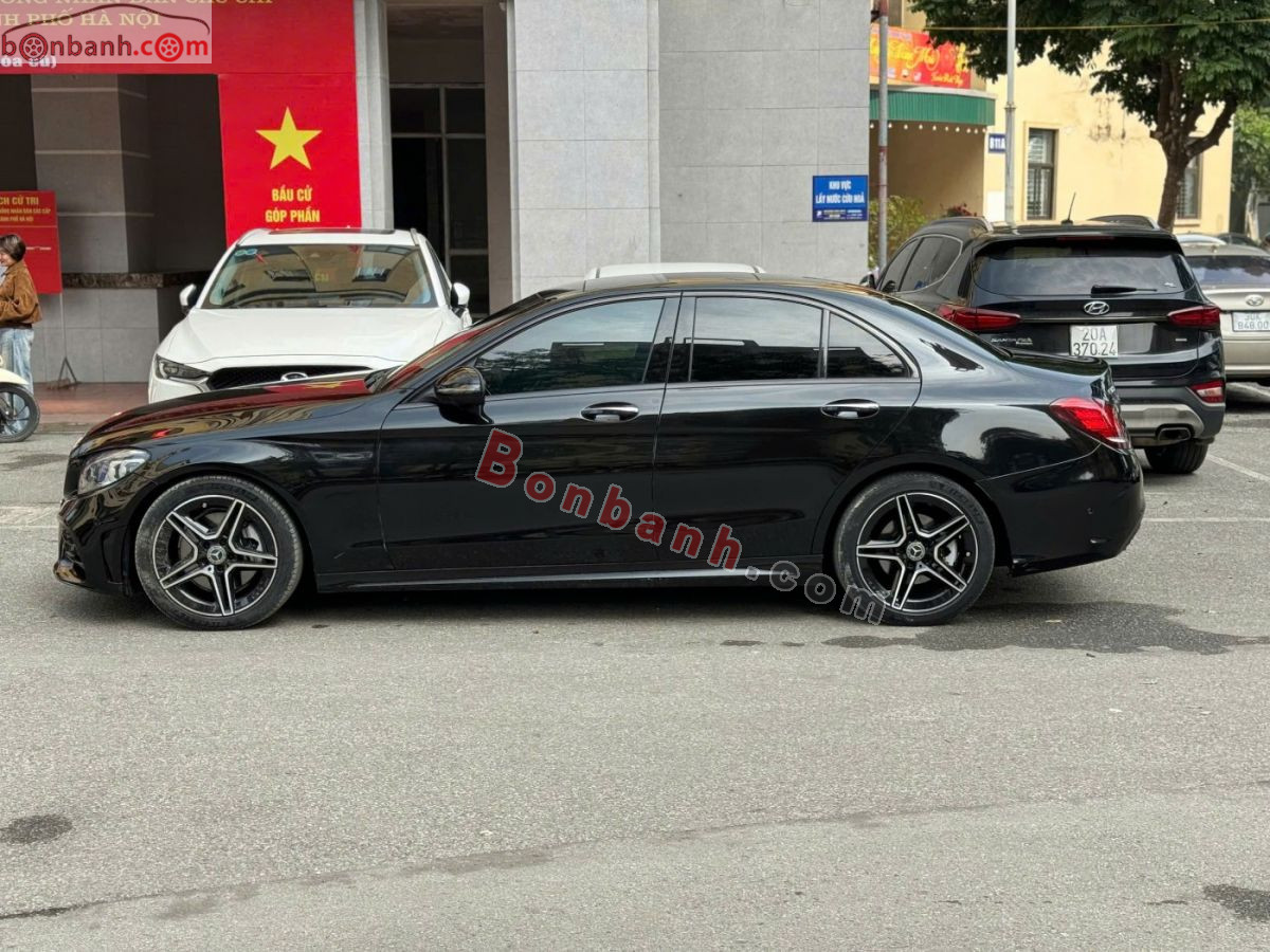 Bán ô tô Mercedes Benz C class C300 AMG - 2021 - xe cũ